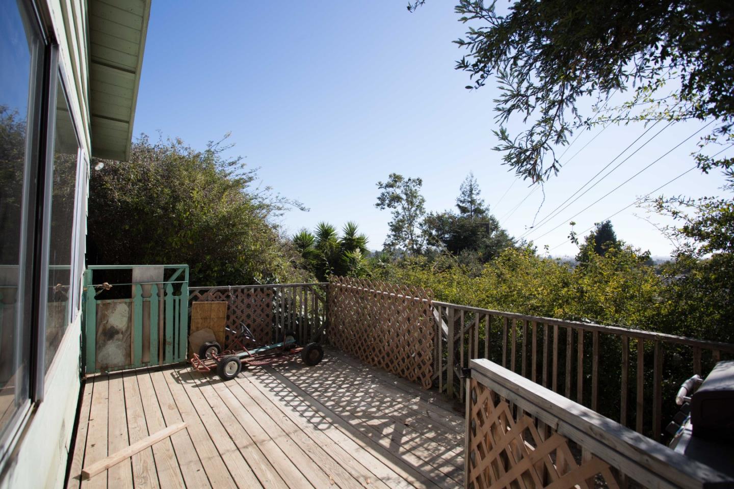 208 Arthur Road Watsonville, CA 95076 - Photo 12 of 16 Gallery Image 12
