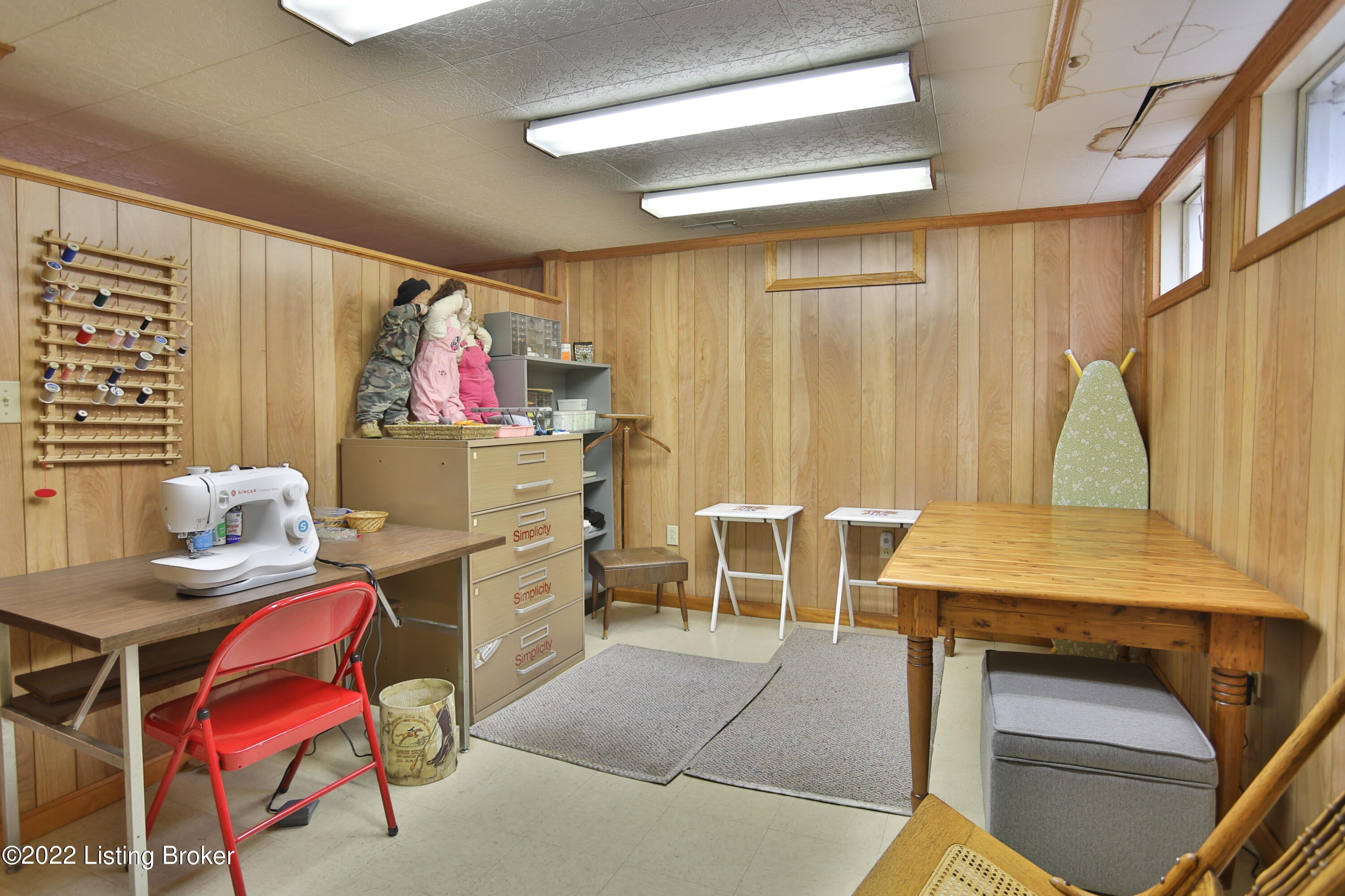 2208 Merrick Road Louisville, KY 40207 - Photo 30 of 35 Lower level - craft / hobby room