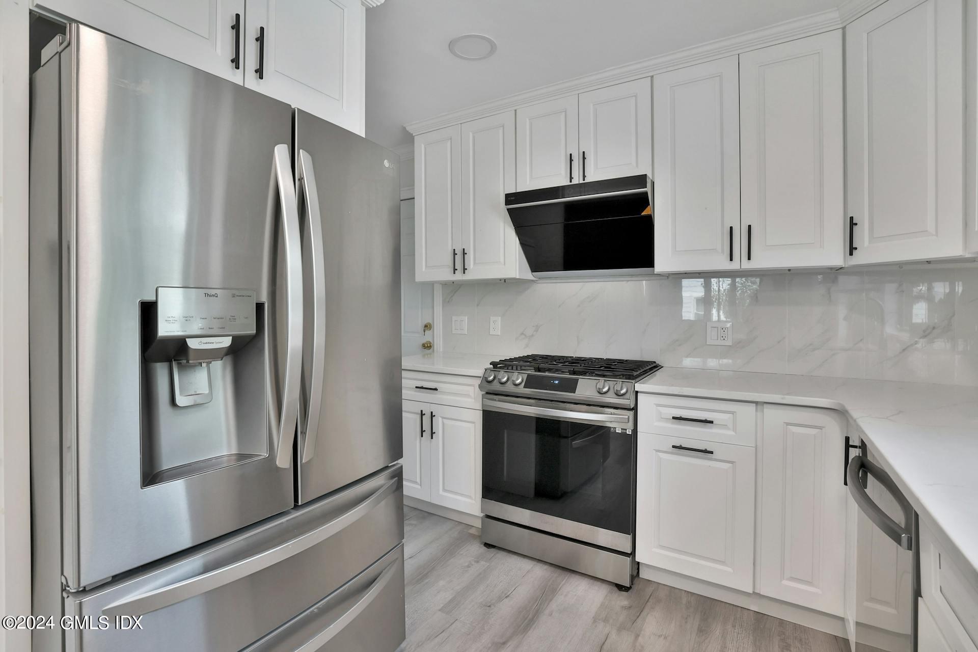 88 Indian Field Road Greenwich, CT 06830 - Photo 11 of 46 016-468565-219A4709_13528161