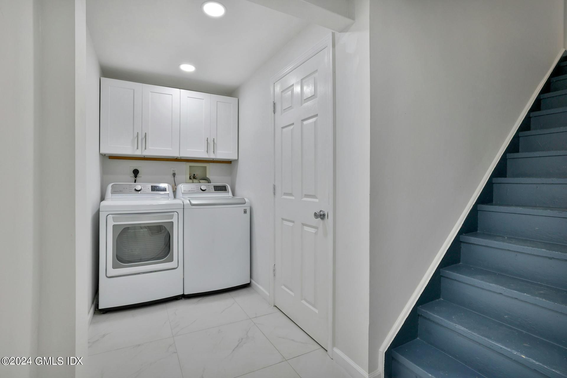 88 Indian Field Road Greenwich, CT 06830 - Photo 29 of 46 laundry