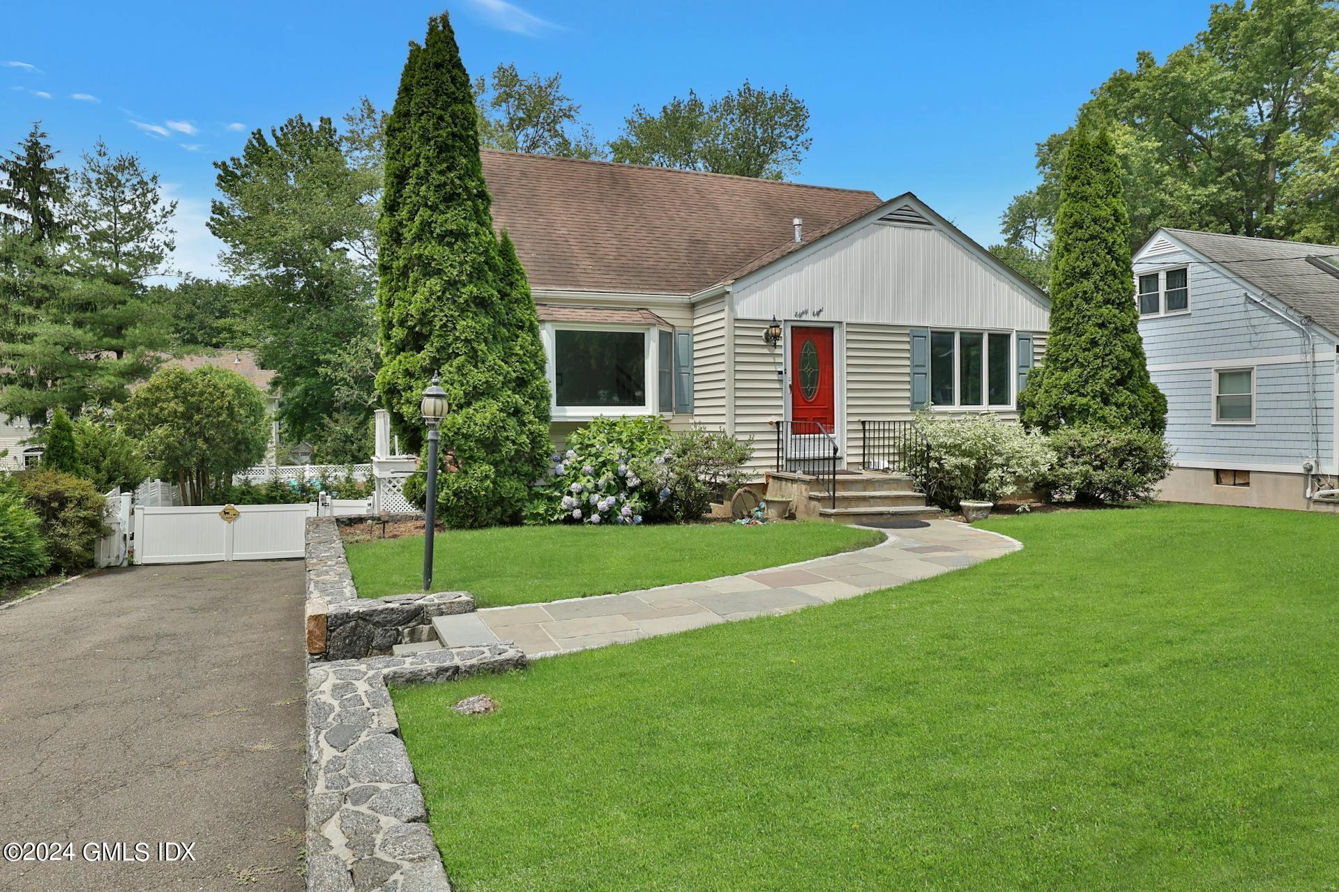 88 Indian Field Road Greenwich, CT 06830 - Photo 3 of 46 1