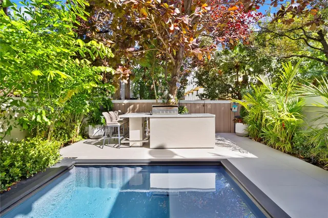 $1,790,000 | 2813 Day Avenue, Unit 2813, Miami, FL 33133