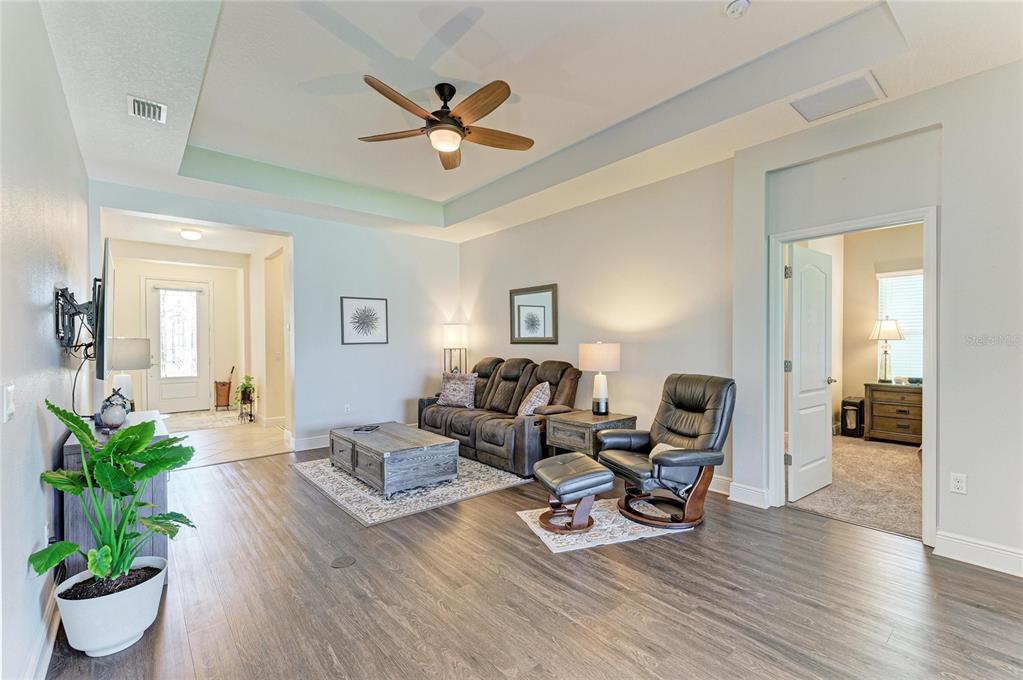 7750 Ridgelake Circle Bradenton, FL 34203 - Photo 14 of 40