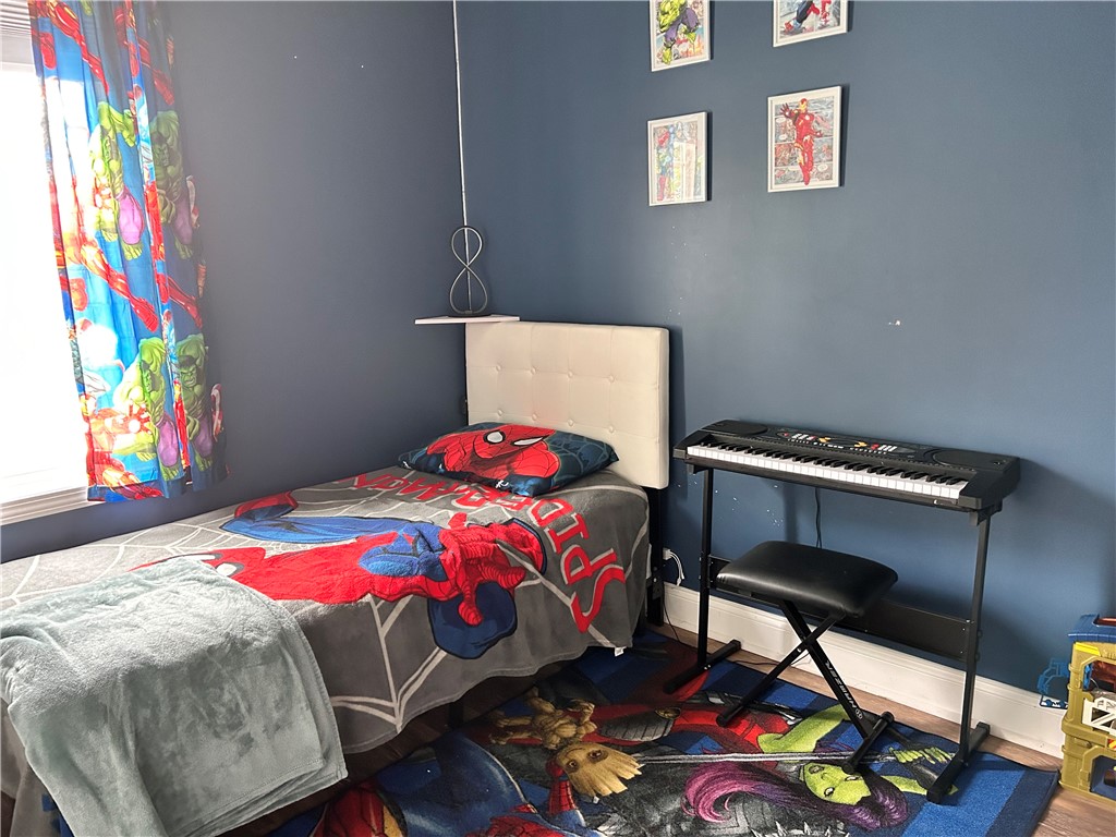 118 Whittier Road Pawtucket, RI 02861 - Photo 13 of 16