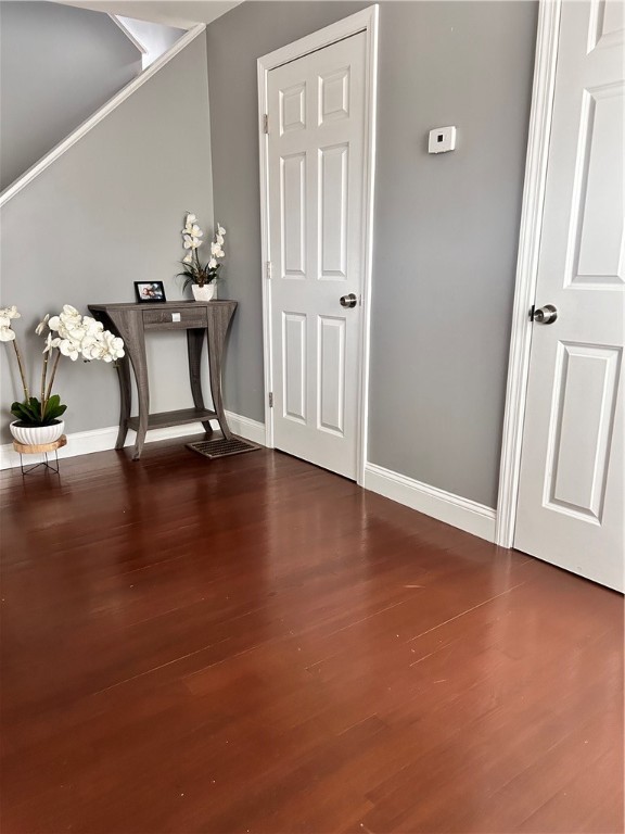 118 Whittier Road Pawtucket, RI 02861 - Photo 3 of 16 Foyer