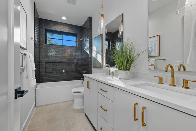 $2,399,000 | 5012 Highland Court, Austin, TX 78731