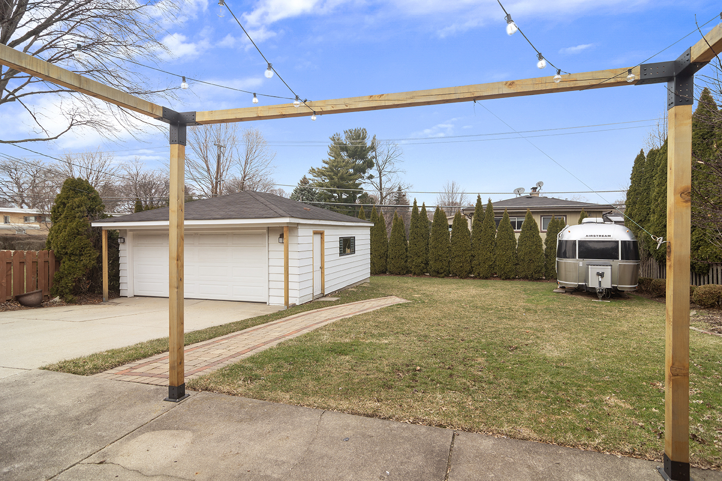 702 West Lonnquist Boulevard Mount Prospect, IL 60056 - Photo 29 of 32