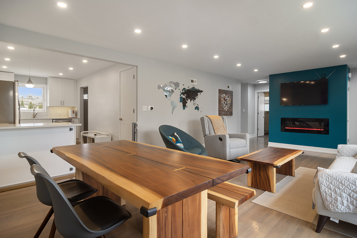 702 West Lonnquist Boulevard Mount Prospect, IL 60056 - Photo 5 of 32