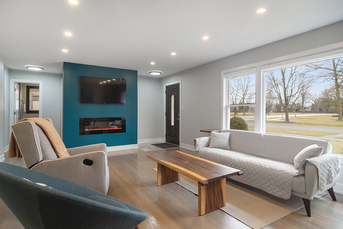 702 West Lonnquist Boulevard Mount Prospect, IL 60056 - Photo 8 of 32