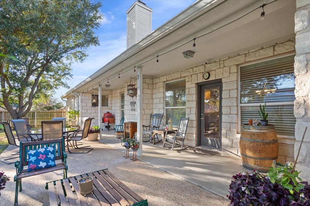 5620 Landsdown Drive Waco, TX 76708 - Photo 29 of 37 a building outdoor space with patio furniture and potted plants