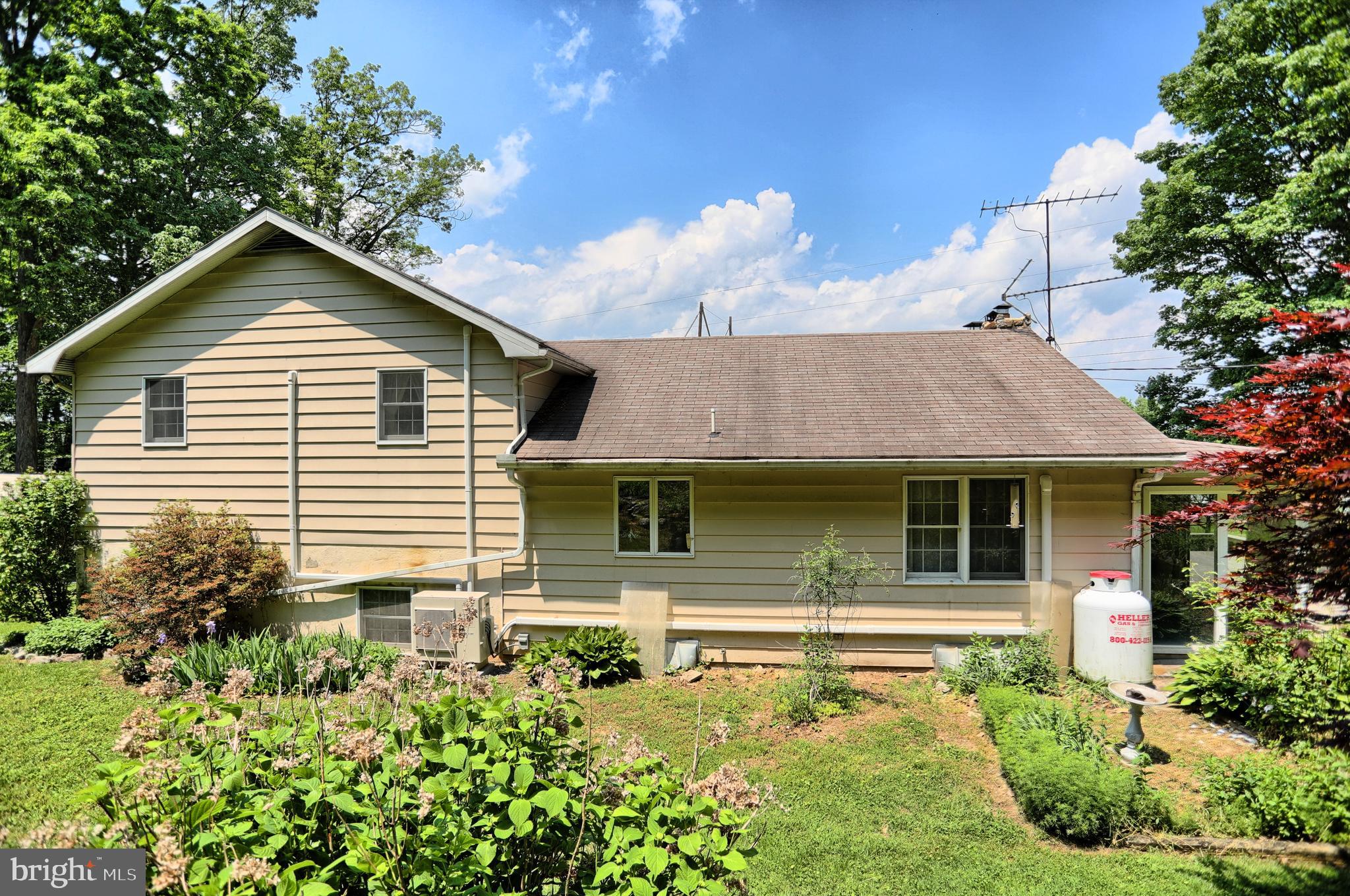 196 Ridge Road New Bloomfield, PA 17068 - Photo 11 of 44 Gallery Image 11