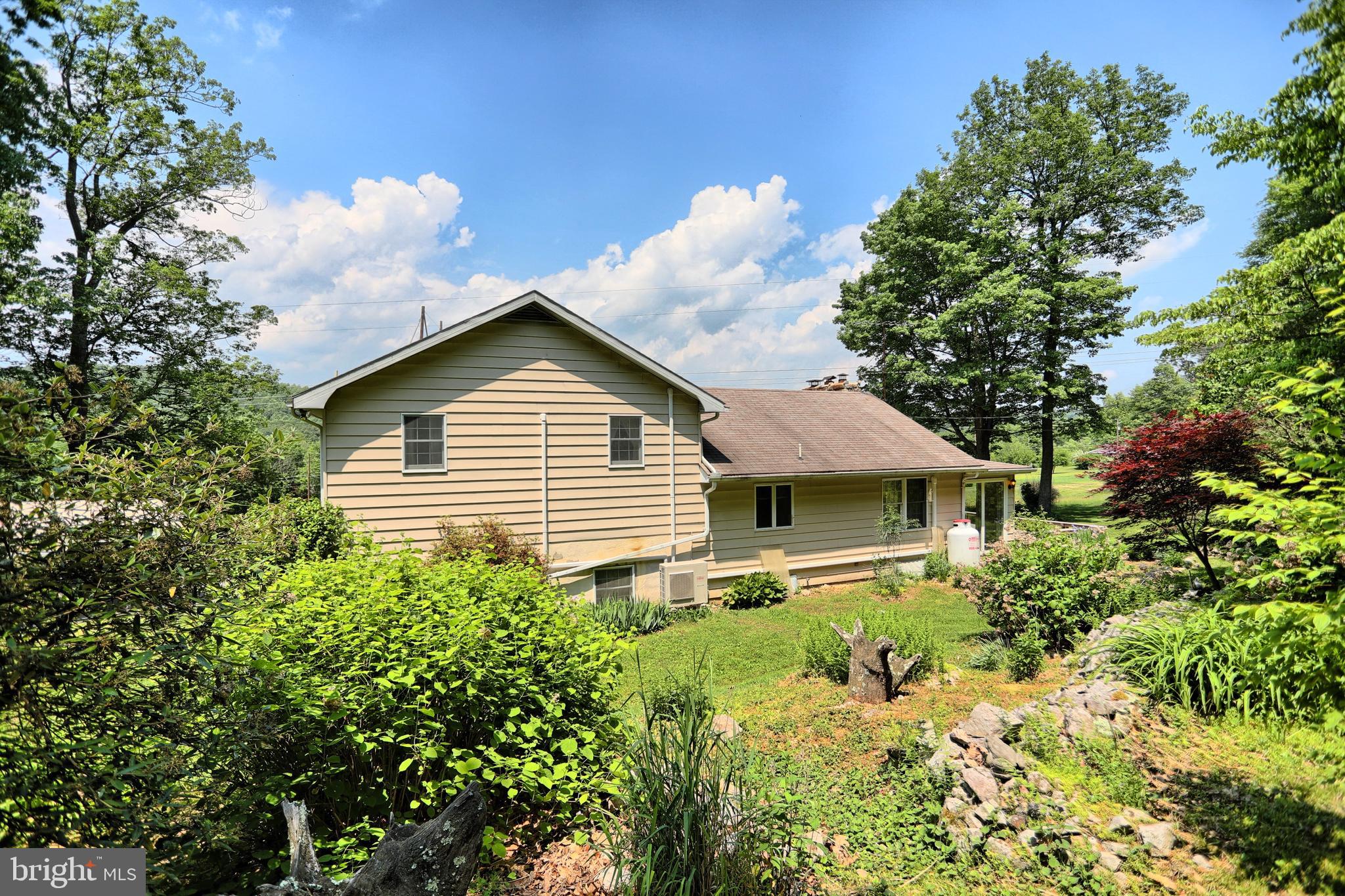 196 Ridge Road New Bloomfield, PA 17068 - Photo 7 of 44 Gallery Image 7