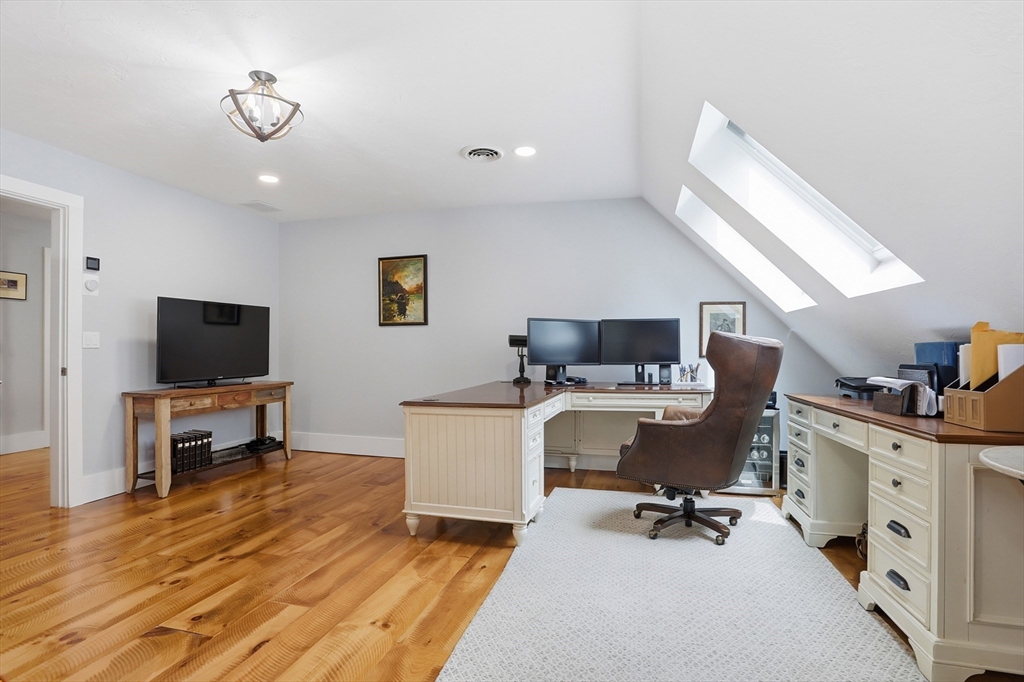 366 River Road Carlisle, MA 01741 - Photo 28 of 42