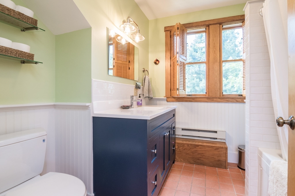 17 Florence Road Northampton, MA 01062 - Photo 29 of 42