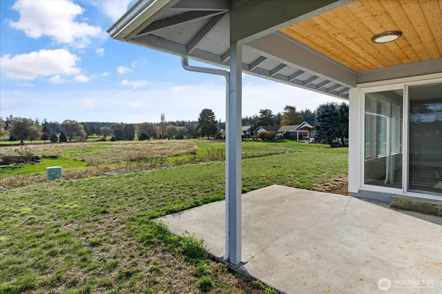 $620,000 | 2312 Fairway Lane, Oak Harbor, WA 98277