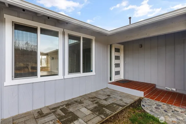 $620,000 | 2312 Fairway Lane, Oak Harbor, WA 98277