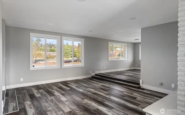 $620,000 | 2312 Fairway Lane, Oak Harbor, WA 98277