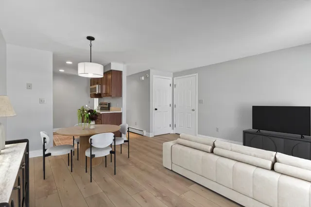 $415,000 | 1 Elizabeth Road, Unit 1, South Berwick, ME 03908