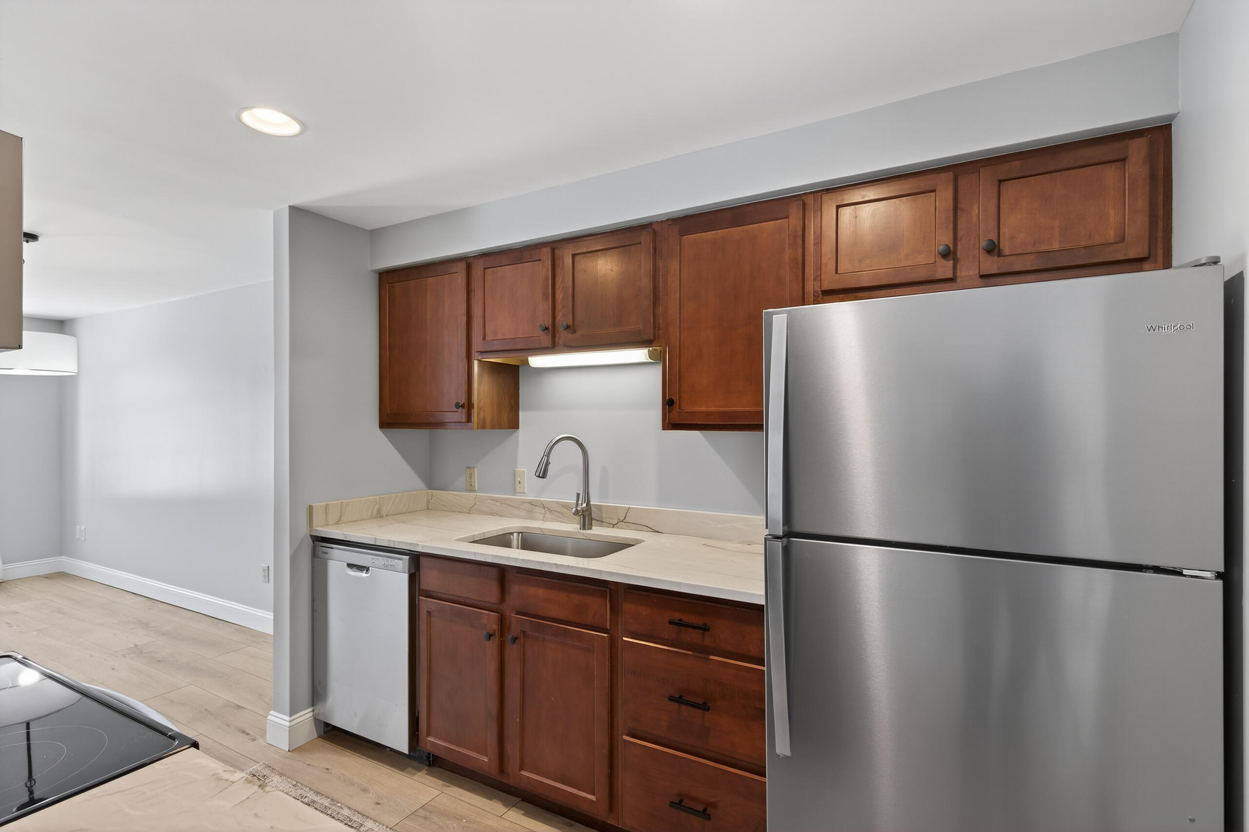 1 Elizabeth Road, Unit 1 South Berwick, ME 03908 - Photo 6 of 25 1_Elizabeth_Rd_013