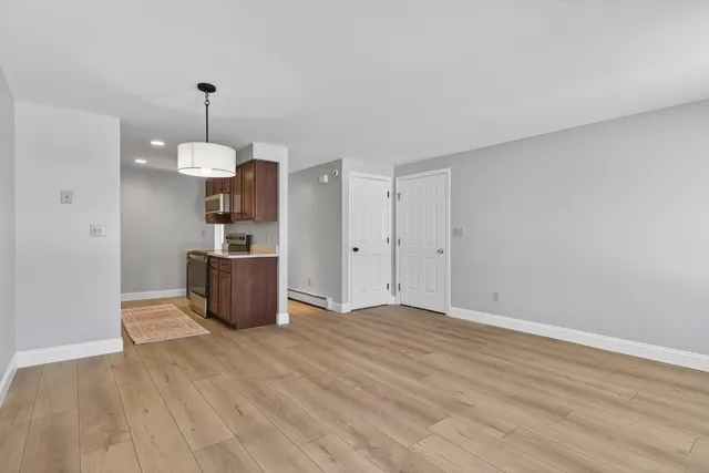 $430,000 | 1 Elizabeth Road, Unit 1, South Berwick, ME 03908