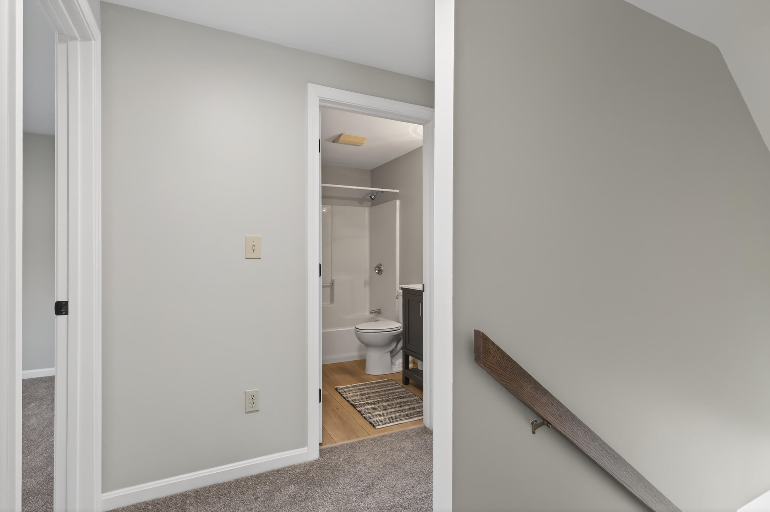 1 Elizabeth Road, Unit 1 South Berwick, ME 03908 - Photo 9 of 20 1_Elizabeth_Rd_041