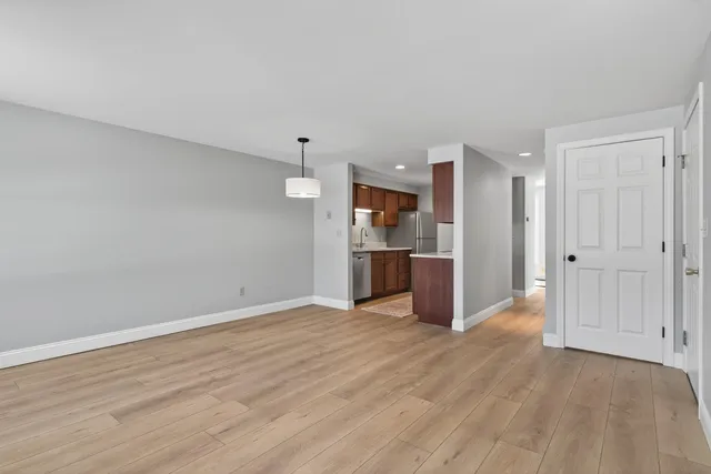 $430,000 | 1 Elizabeth Road, Unit 1, South Berwick, ME 03908