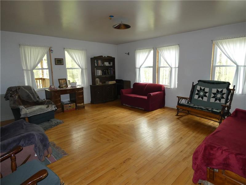 253 Cokain Road Harrisville, PA 16038 - Photo 7 of 25