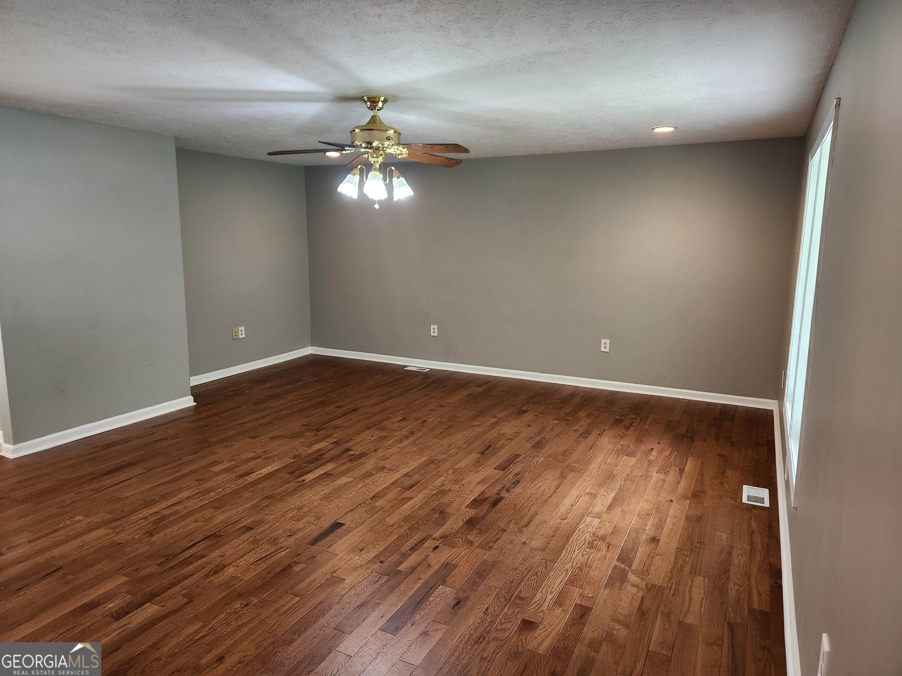 1077 Moran Lake Road Northeast Rome, GA 30161 - Photo 3 of 18