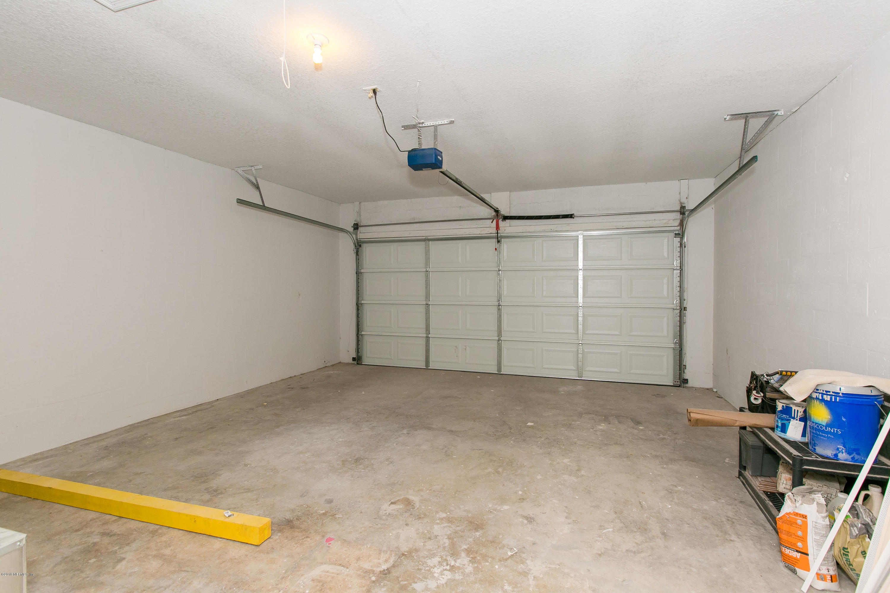 2225 Pacetti Road St. Augustine, FL 32092 - Photo 34 of 42 a view of a garage
