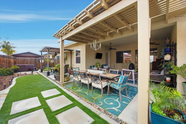 $679,990 | Undisclosed Address, Bakersfield, CA 93314