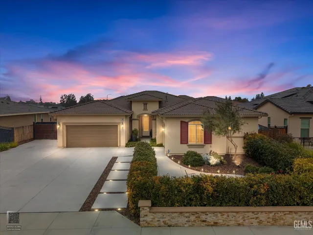 $699,990 | Undisclosed Address, Bakersfield, CA 93314