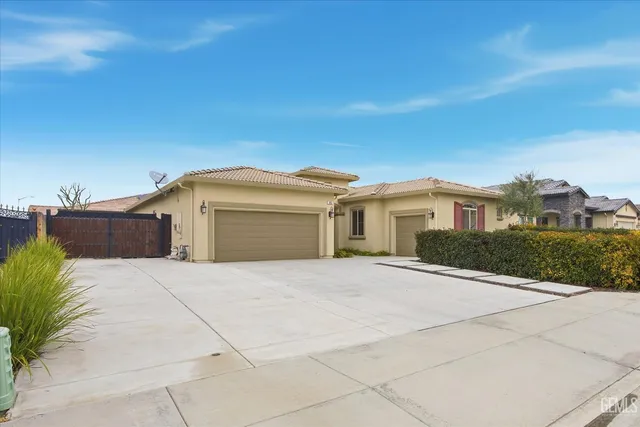 $679,990 | Undisclosed Address, Bakersfield, CA 93314