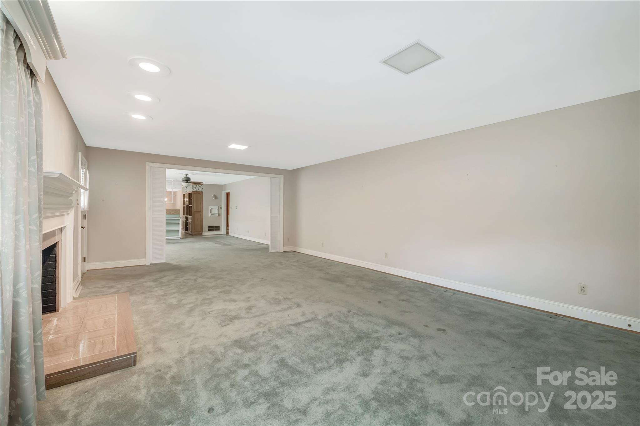 152 31st Avenue Northwest Hickory, NC 28601 - Photo 14 of 45