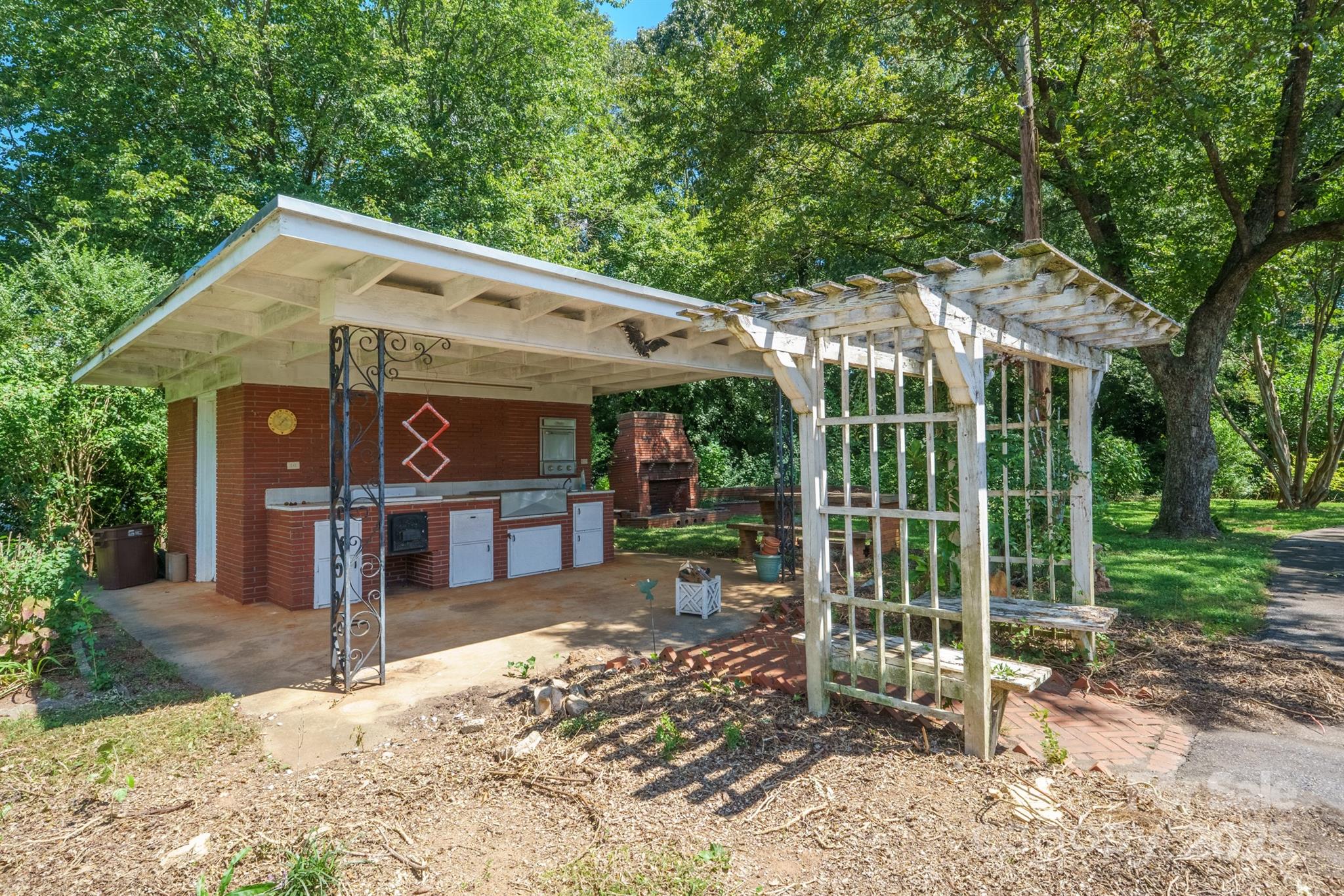 152 31st Avenue Northwest Hickory, NC 28601 - Photo 6 of 45