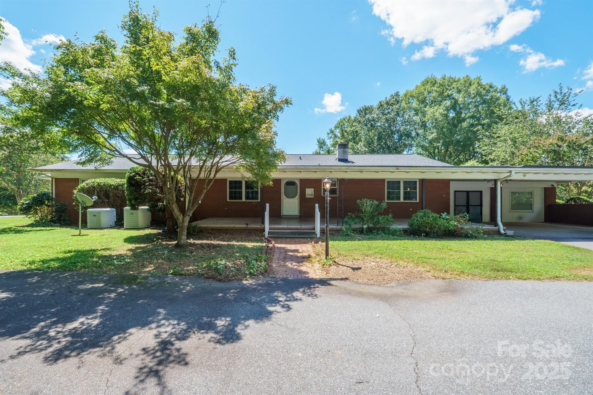 152 31st Avenue Northwest Hickory, NC 28601 - Photo 7 of 45