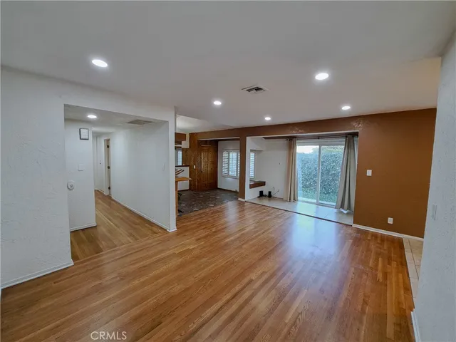 a view of an entryway of a house