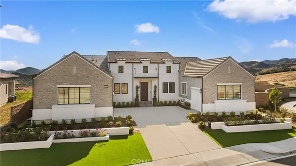 $2,888,000 | 12545 North Silver Spur Court, Porter Ranch, CA 91326