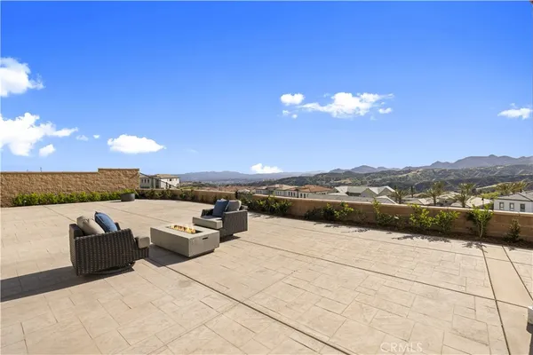 $2,888,000 | 12545 North Silver Spur Court, Porter Ranch, CA 91326