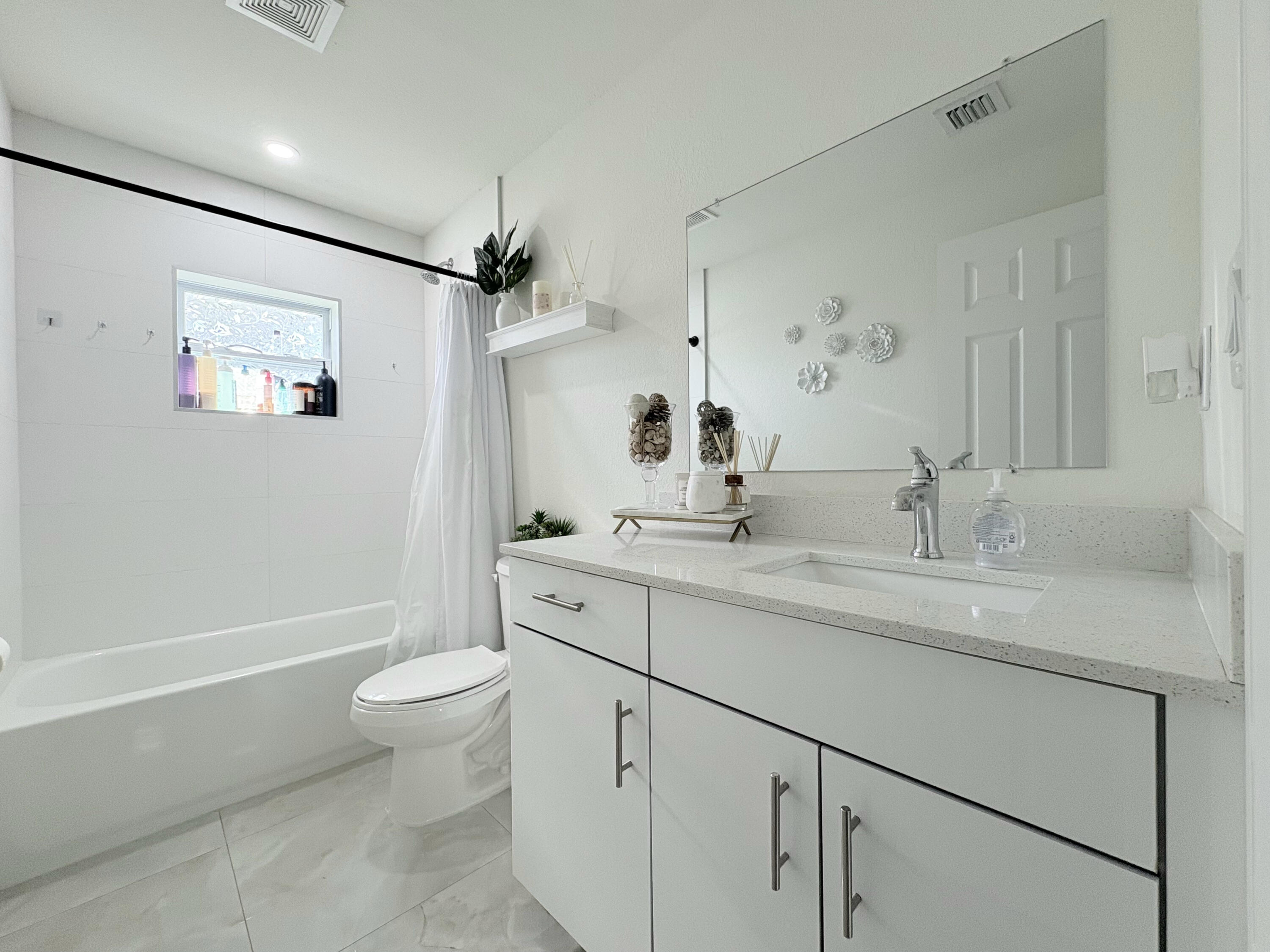 6539 Alexander Road West Palm Beach, FL 33413 - Photo 17 of 51 17