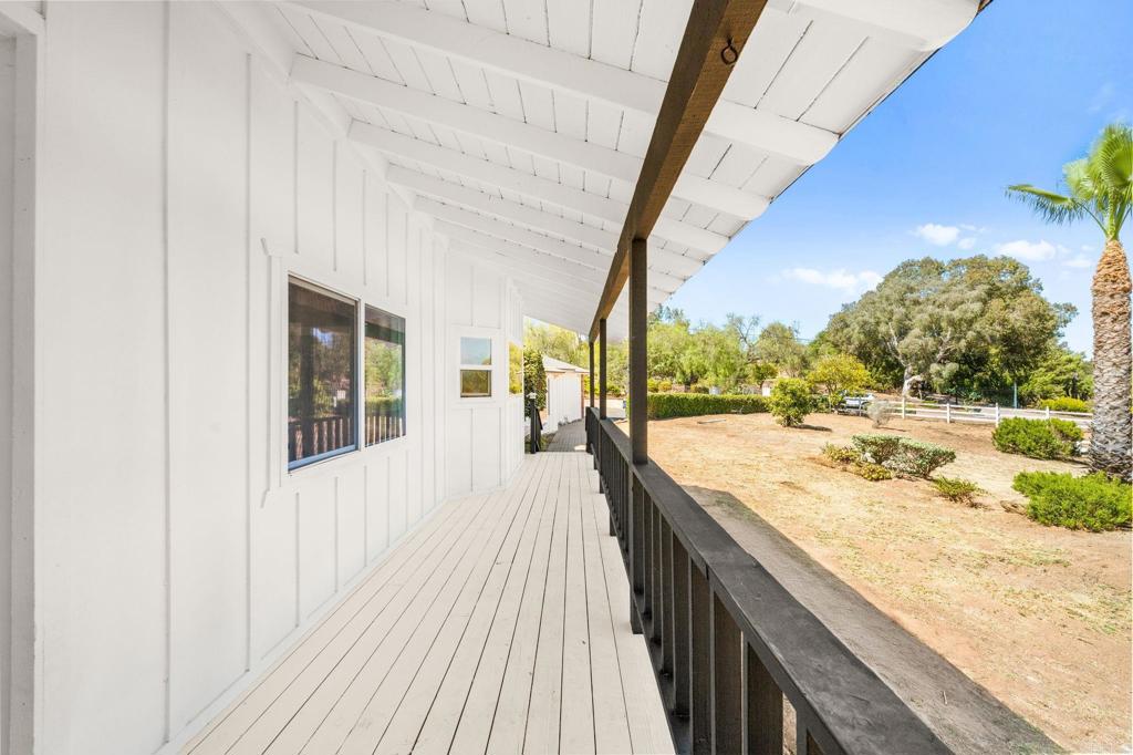 758 Verde Avenue Fallbrook, CA 92028 - Photo 5 of 71