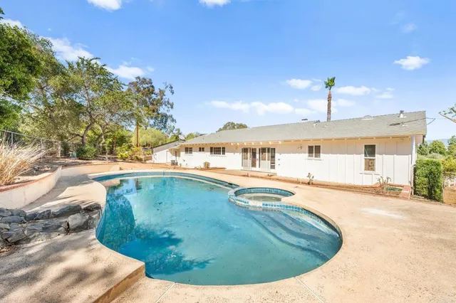 $975,000 | 758 Verde Avenue, Fallbrook, CA 92028