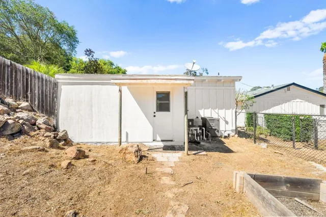 $975,000 | 758 Verde Avenue, Fallbrook, CA 92028