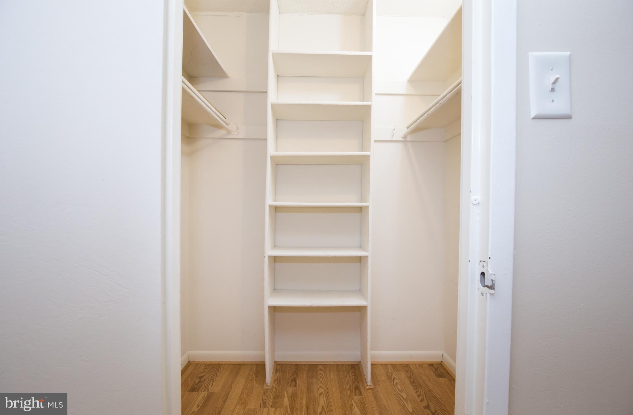 11621 Stoneview Square, Unit 11C Reston, VA 20191 - Photo 16 of 22 Bedroom (Master)