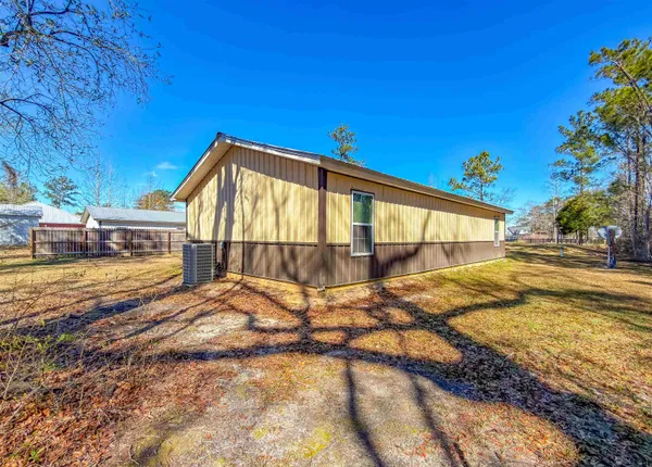 $169,000 | 11963 Northwest Lake Mystic Lee Duggar Road, Bristol, FL 32321