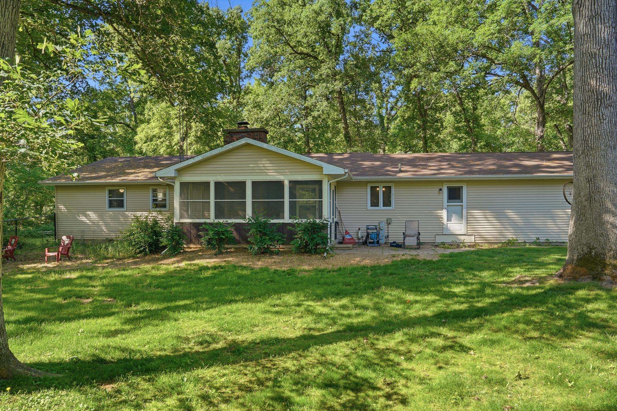 7261 South Ridge Road Dixon, IL 61021 - Photo 8 of 32