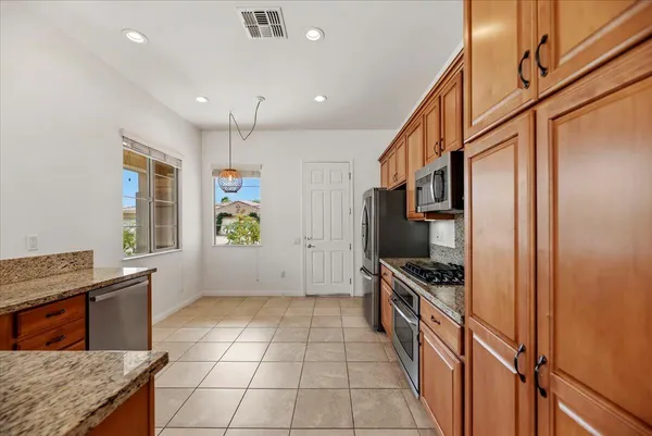 $2,600 | 81916 Avenida Del Toro, Indio, CA 92203