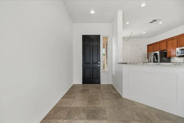 $2,600 | 81916 Avenida Del Toro, Indio, CA 92203