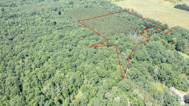 $75,000 | East Oak Ridge Lane, Gresham, WI 54128