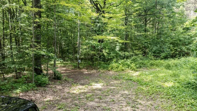 $75,000 | East Oak Ridge Lane, Gresham, WI 54128