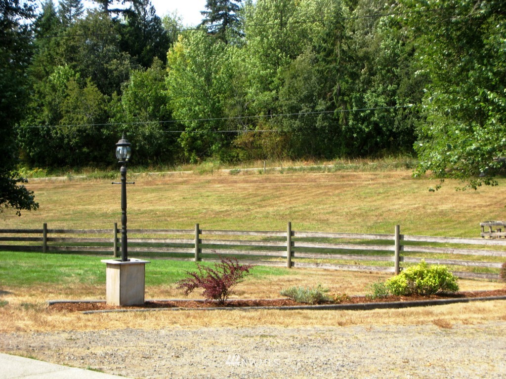14841 Bandix Road Southeast Olalla, WA 98359 - Photo 8 of 25 Gallery Image 8